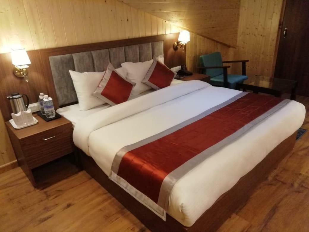 The Laurent And Banon Resorts Manāli Extérieur photo
