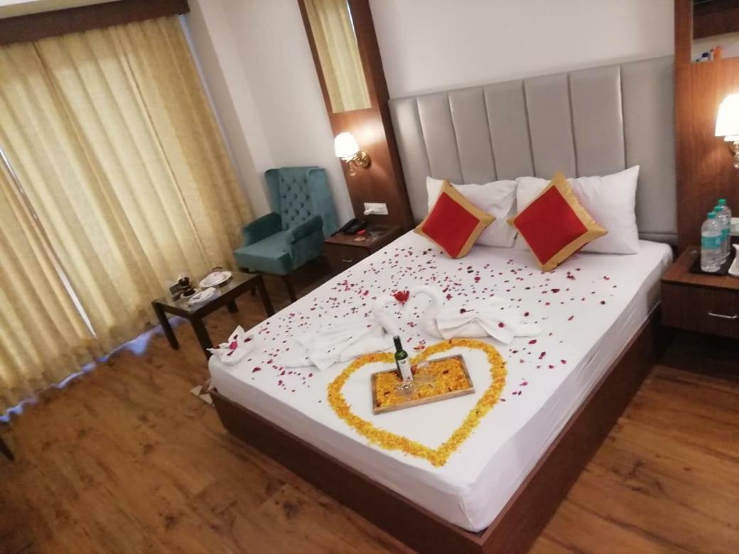 The Laurent And Banon Resorts Manāli Extérieur photo